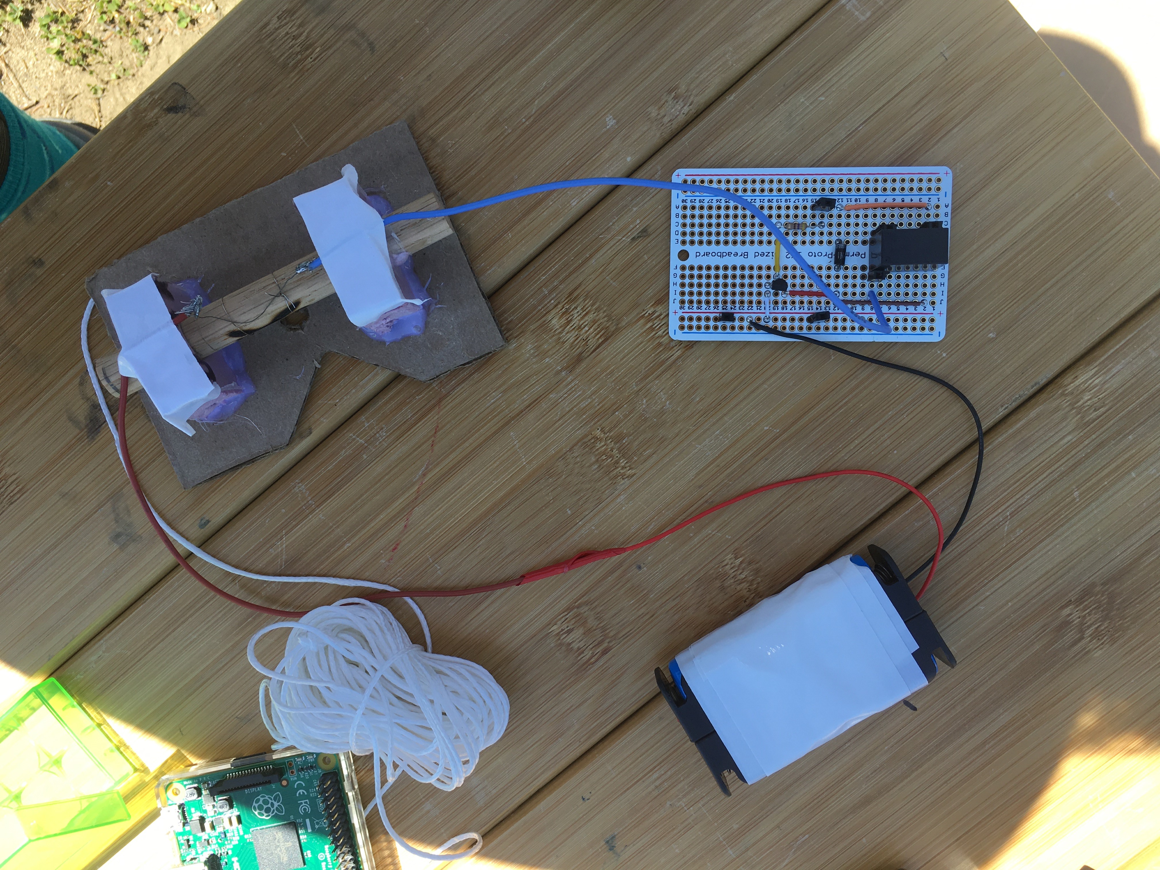 Nichrome circuit plugged into power, but not the computer